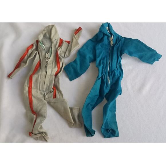 Vintage GI Joe 12 inch Doll Clothes and Accessories Lot Preowned Hasbro - Picture 4 of 7